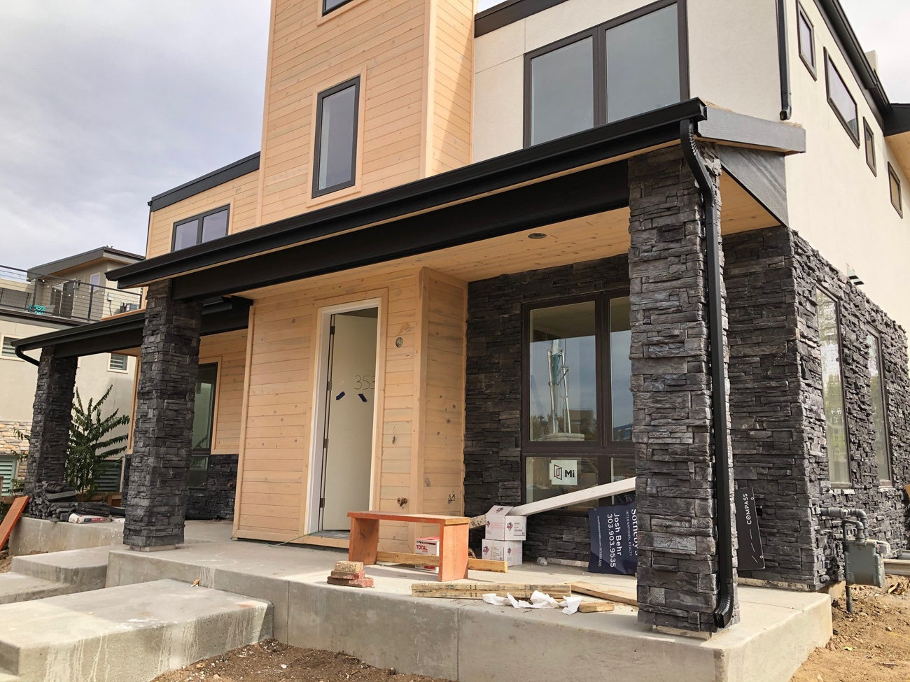 Onyx Ledgestone - Yard Inventory